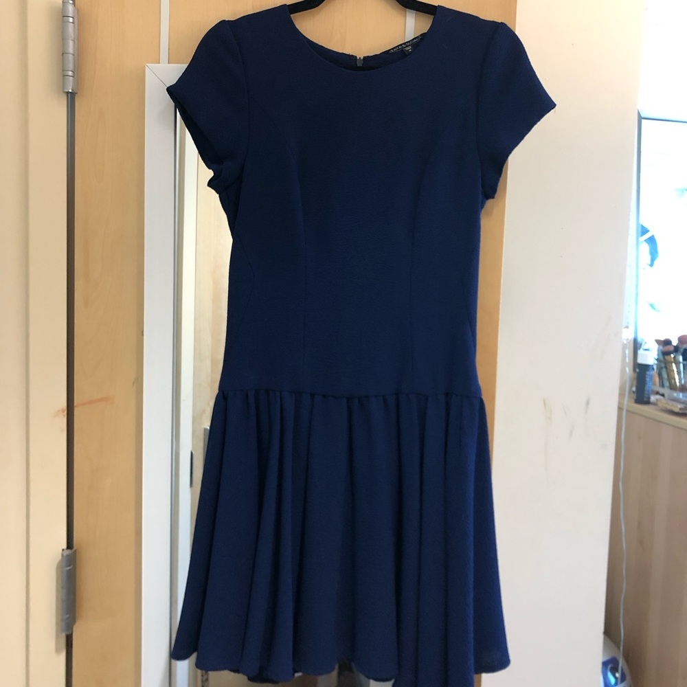 Kaya & Sloane gorgeous navy dress size medium!